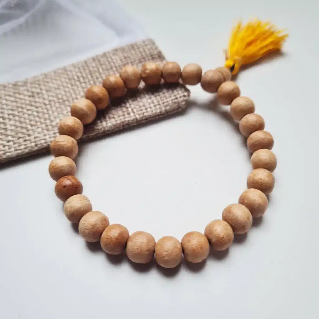 porte bonheur grigri pour attirer la chance bracelet bois naturel